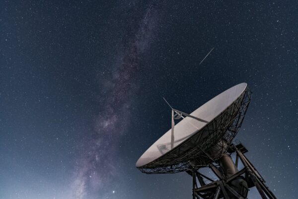 茨城県高萩市さくら宇宙公園のパラボラアンテナ